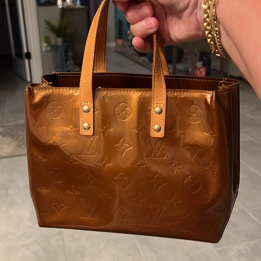 Louis Vuitton Reade PM small top handle bag in Bronze Vernis leather